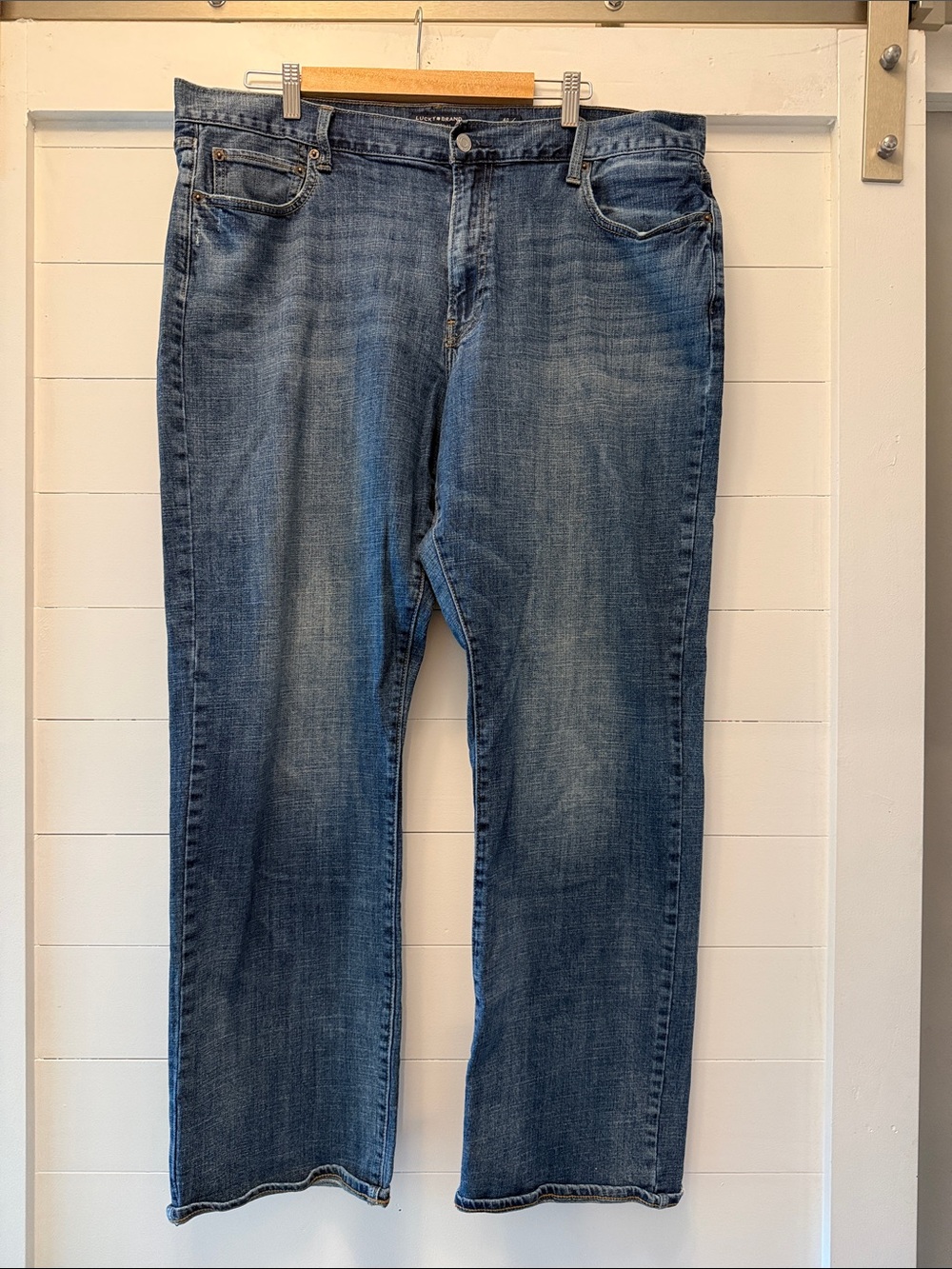 Lucky Brand Men's Straight Jeans — Medium Blue Wash
